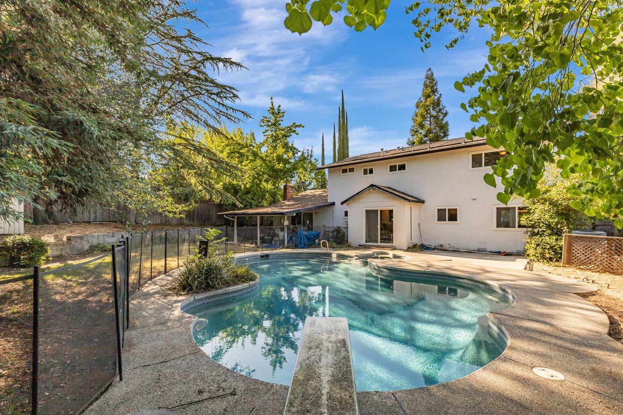 Fair Oaks, California, 95628, United States, 4 Bedrooms Bedrooms, ,3 BathroomsBathrooms,Residential,For Sale,1992931