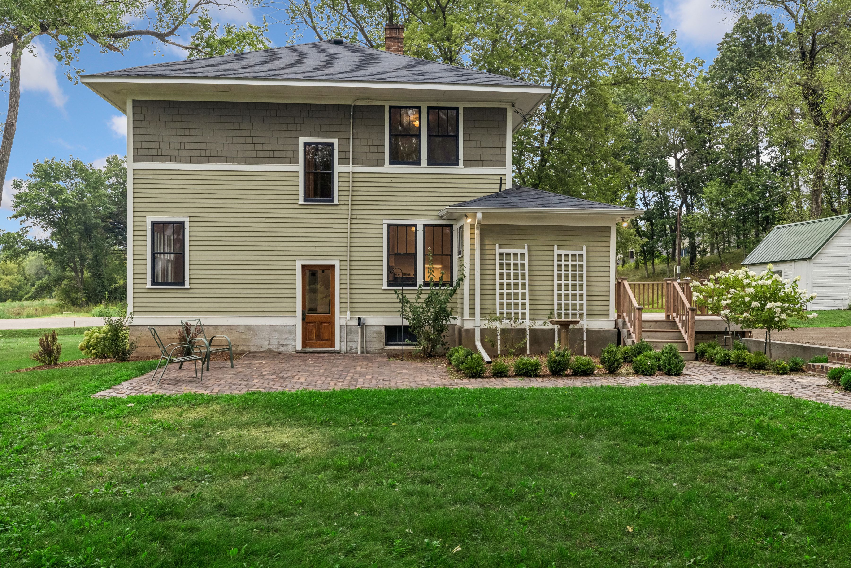 Authentic Farmhouse Living on St. Croix County Acreage - 物件實景