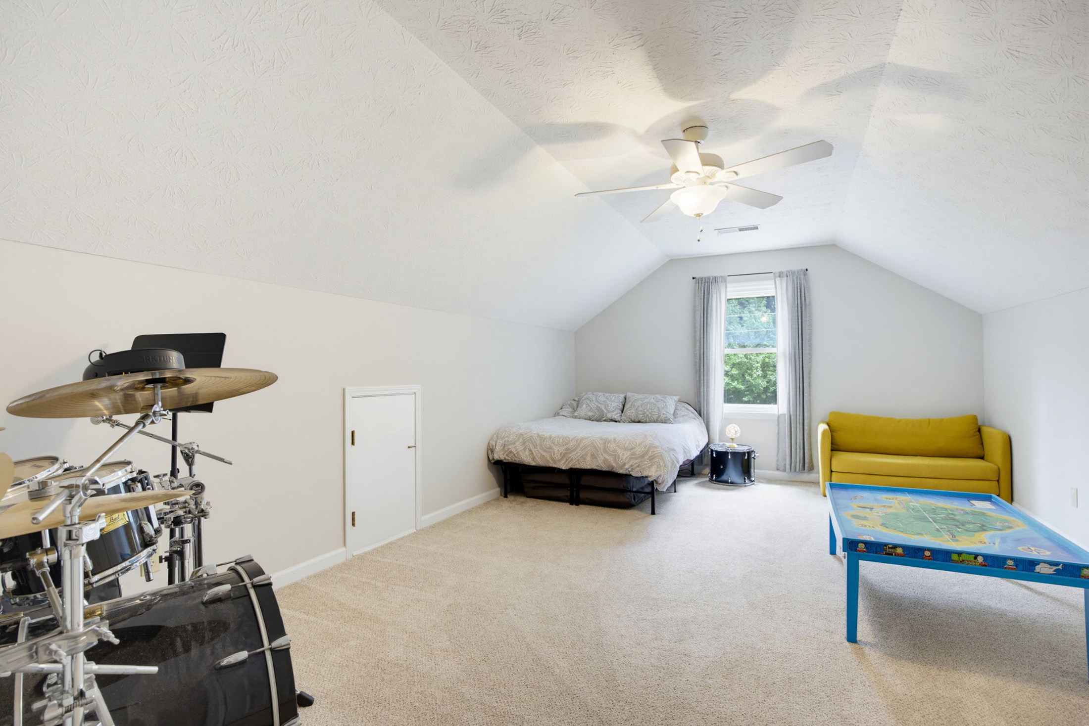  Stunning 5-Bedroom Brick Home in the Heart of East Cobb - 物件實景