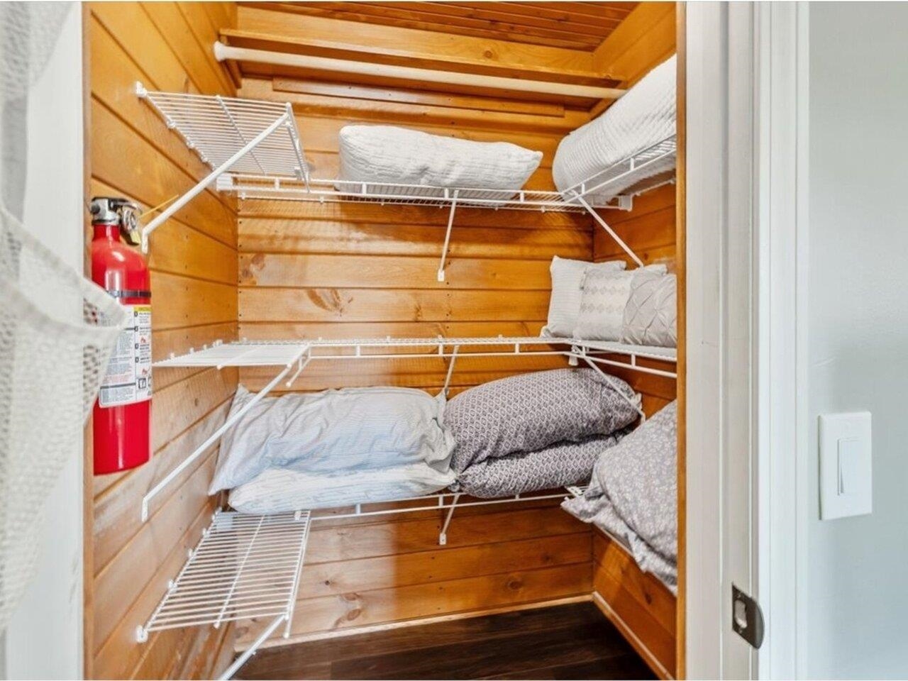 Fletcher, Vermont, 05444, United States, 4 Bedrooms Bedrooms, ,2 BathroomsBathrooms,Residential,For Sale,1950102