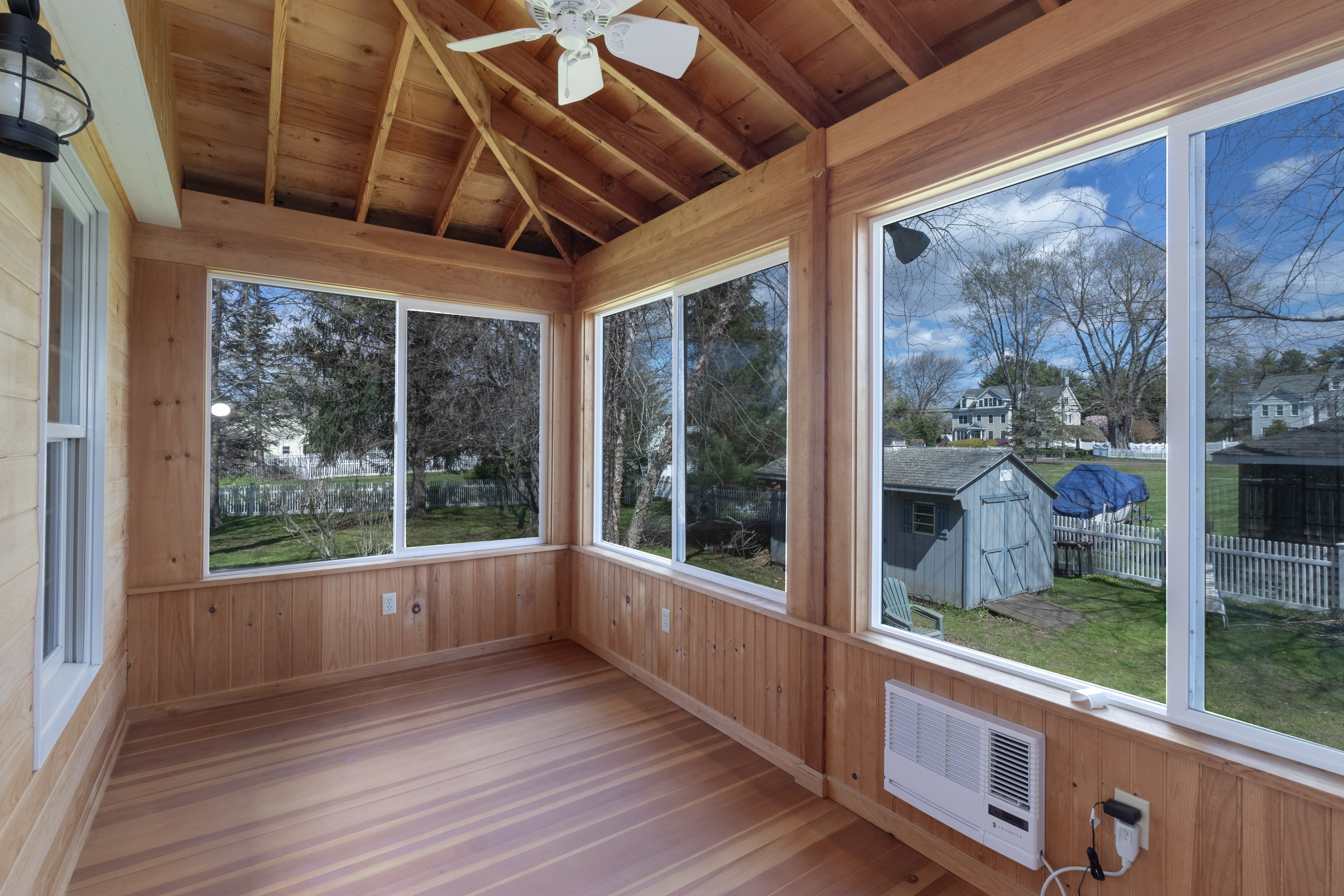  19 Seaside Avenue - 物件實景