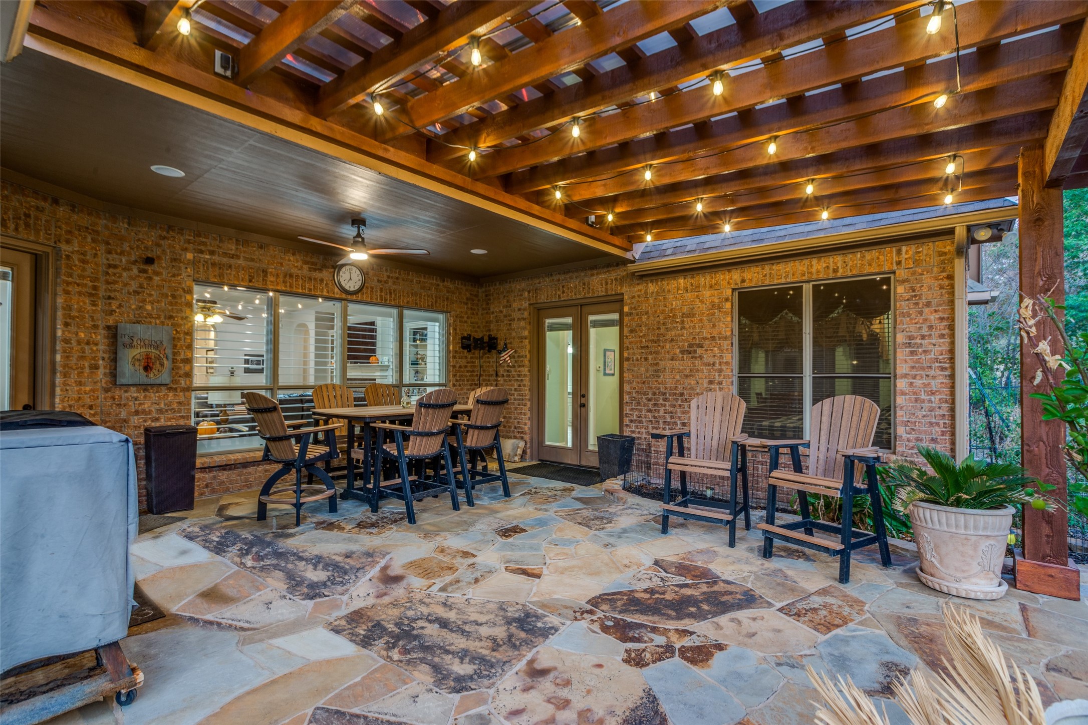 100 Stone Canyon Circle, Fort Worth, Texas, 76108, United States, 4 Bedrooms Bedrooms, ,5 BathroomsBathrooms,Residential,For Sale,100 Stone Canyon Circle,1645920