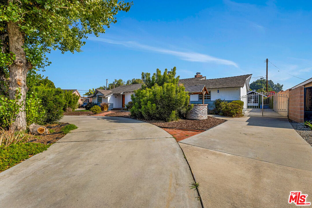 West Covina, California, 91791, United States, 4 Bedrooms Bedrooms, ,3 BathroomsBathrooms,Residential,For Sale,1989047