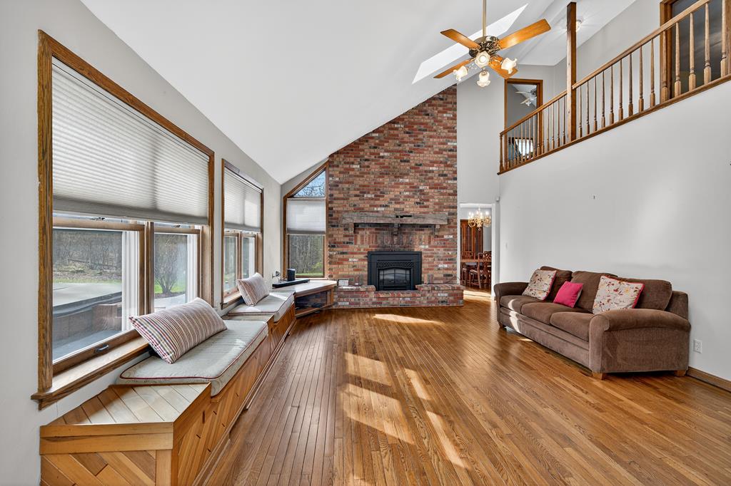 Athens, Pennsylvania, 18840, United States, 3 Bedrooms Bedrooms, ,3 BathroomsBathrooms,Residential,For Sale,1998184