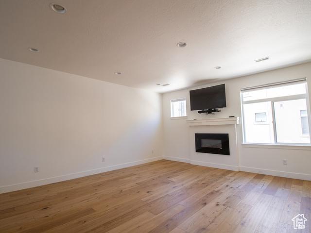 Millcreek, Utah, 84124, United States, 3 Bedrooms Bedrooms, ,4 BathroomsBathrooms,Residential,For Sale,1836337