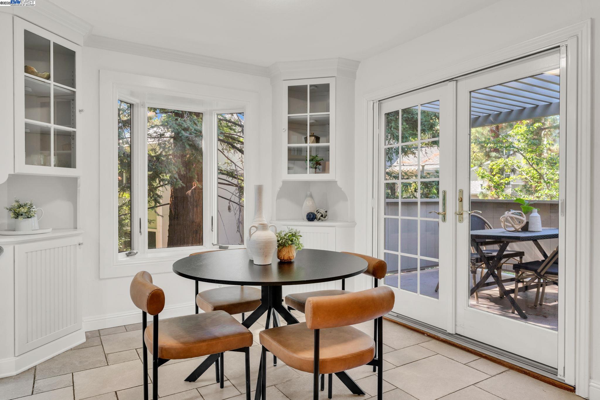 Pleasant Hill, California, 94523, United States, 4 Bedrooms Bedrooms, ,2 BathroomsBathrooms,Residential,For Sale,1991130