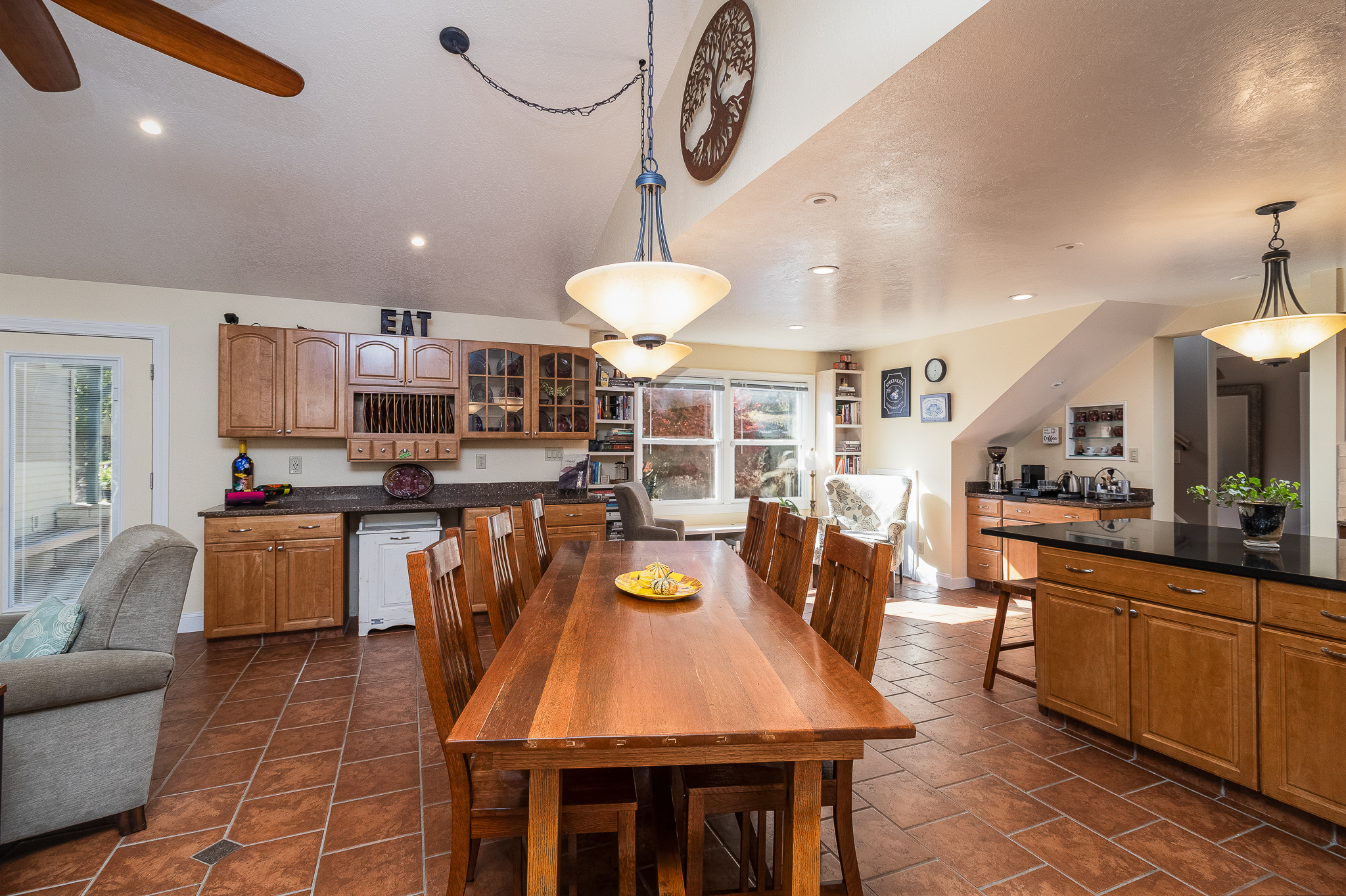 Charelston, Illinois, 61920, United States, 3 Bedrooms Bedrooms, ,3 BathroomsBathrooms,Residential,For Sale,1988576