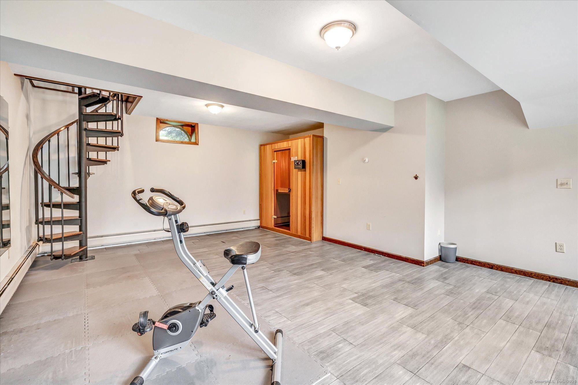 Monroe, Connecticut, 06468, United States, 3 Bedrooms Bedrooms, ,3 BathroomsBathrooms,Residential,For Sale,1872282