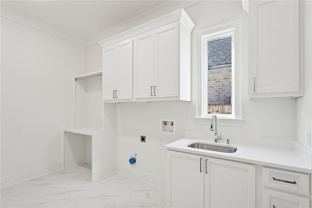 Covington, Louisiana, 70433, United States, 4 Bedrooms Bedrooms, ,3 BathroomsBathrooms,Residential,For Sale,1989421