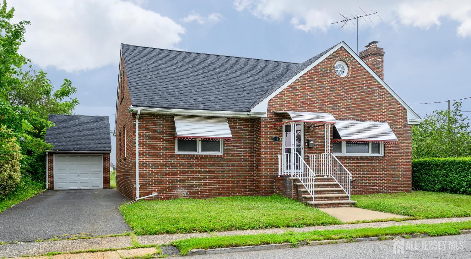 Fords, New Jersey, 08863, United States, 4 Bedrooms Bedrooms, ,2 BathroomsBathrooms,Residential,For Sale,1901910