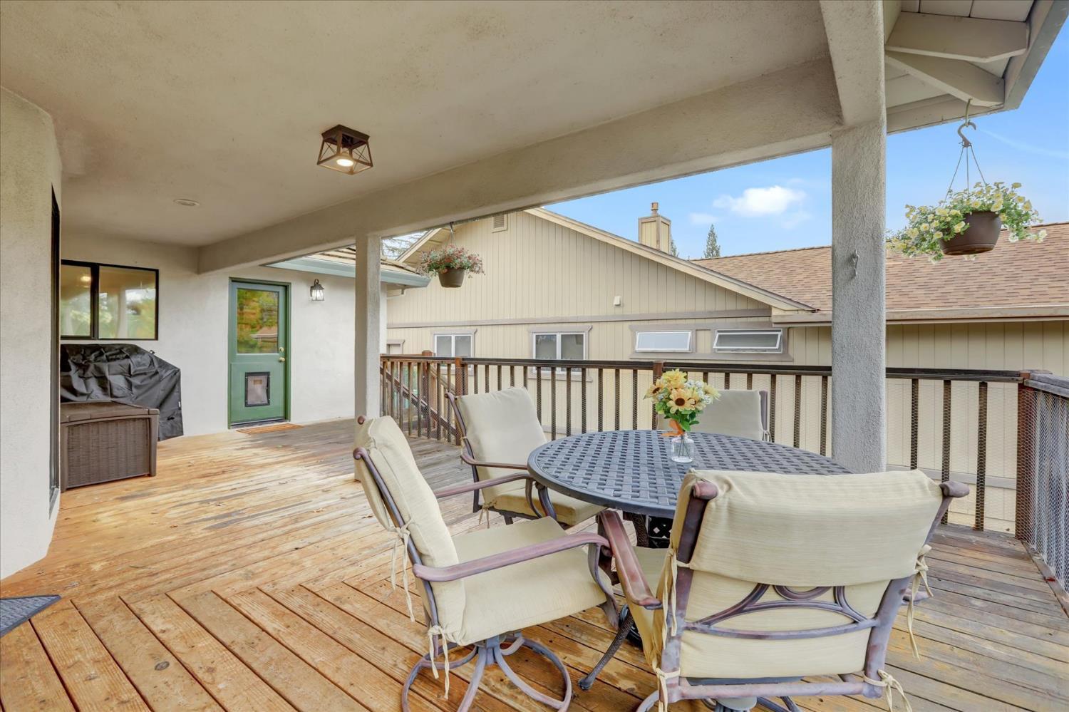 Penn Valley, California, 95946, United States, 3 Bedrooms Bedrooms, ,3 BathroomsBathrooms,Residential,For Sale,1979981