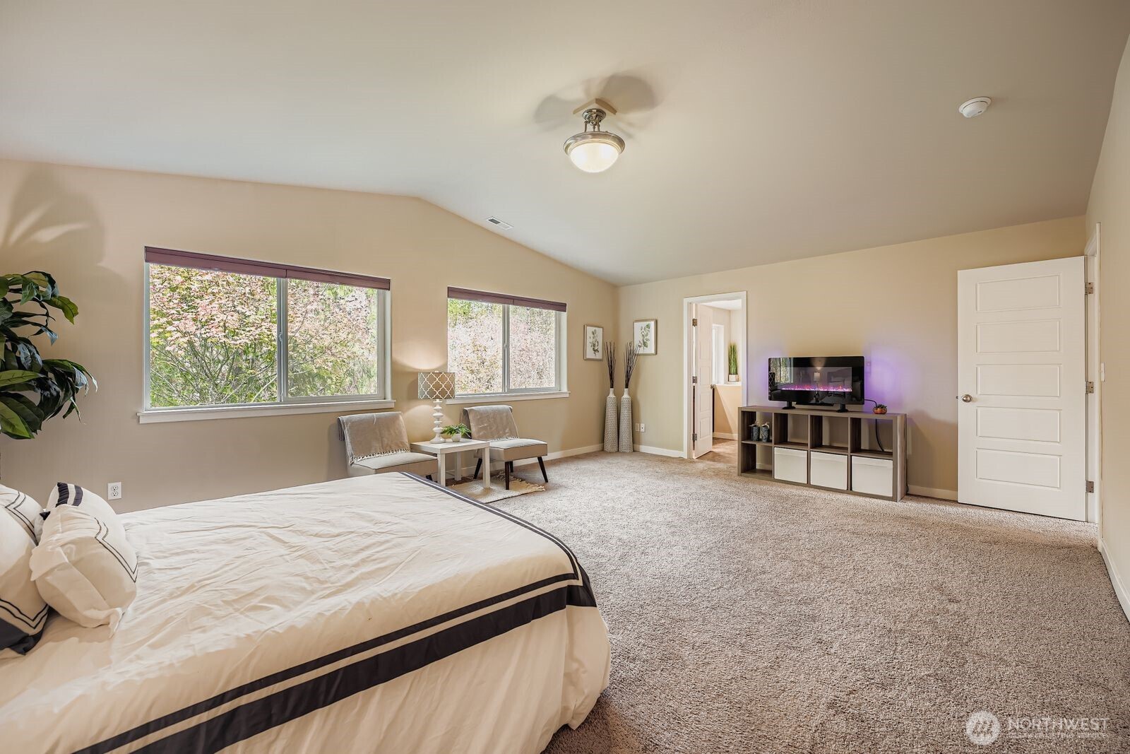 Puyallup, Washington, 98375, United States, 5 Bedrooms Bedrooms, ,3 BathroomsBathrooms,Residential,For Sale,1983977