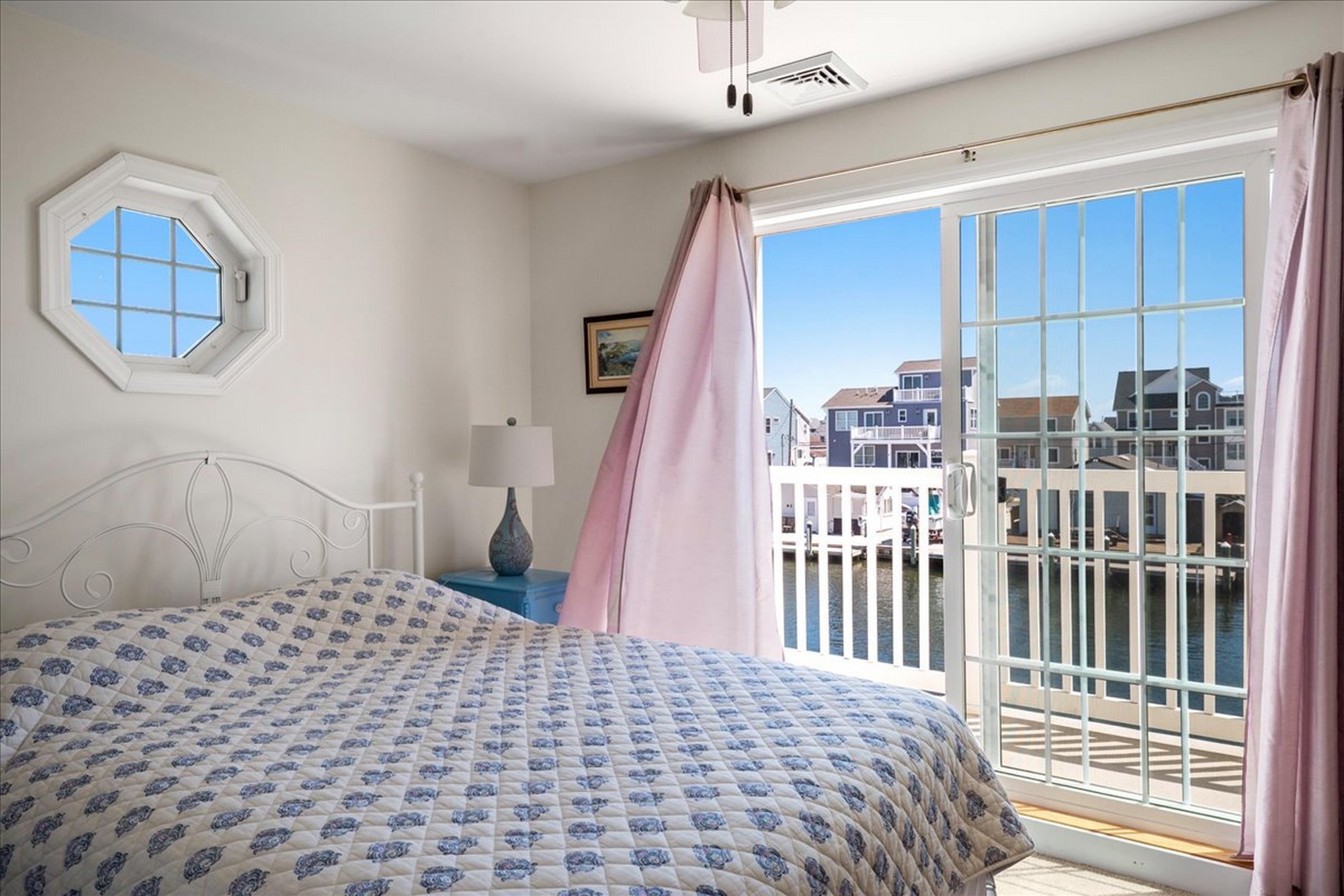  Bayfront Beach Retreat - 物件實景