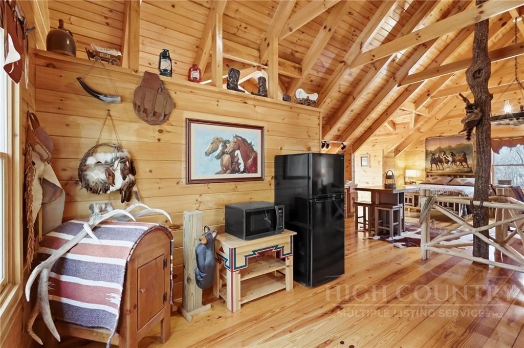 Ferguson, North Carolina, 28624, United States, 2 Bedrooms Bedrooms, ,2 BathroomsBathrooms,Residential,For Sale,2033165