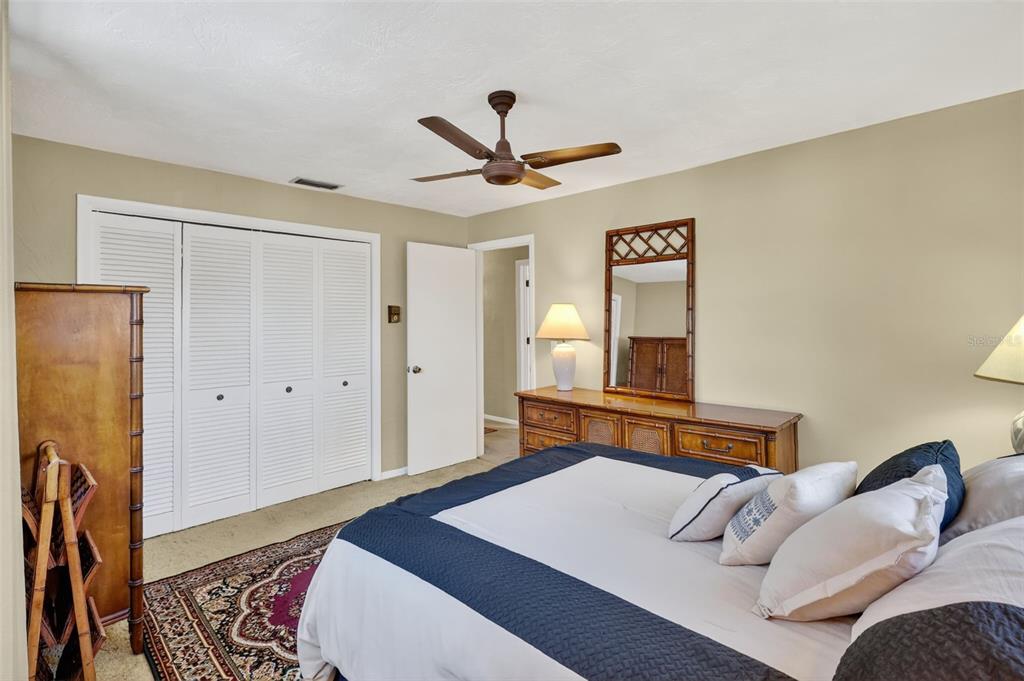 Seminole, Florida, 33776, United States, 3 Bedrooms Bedrooms, ,3 BathroomsBathrooms,Residential,For Sale,1989407