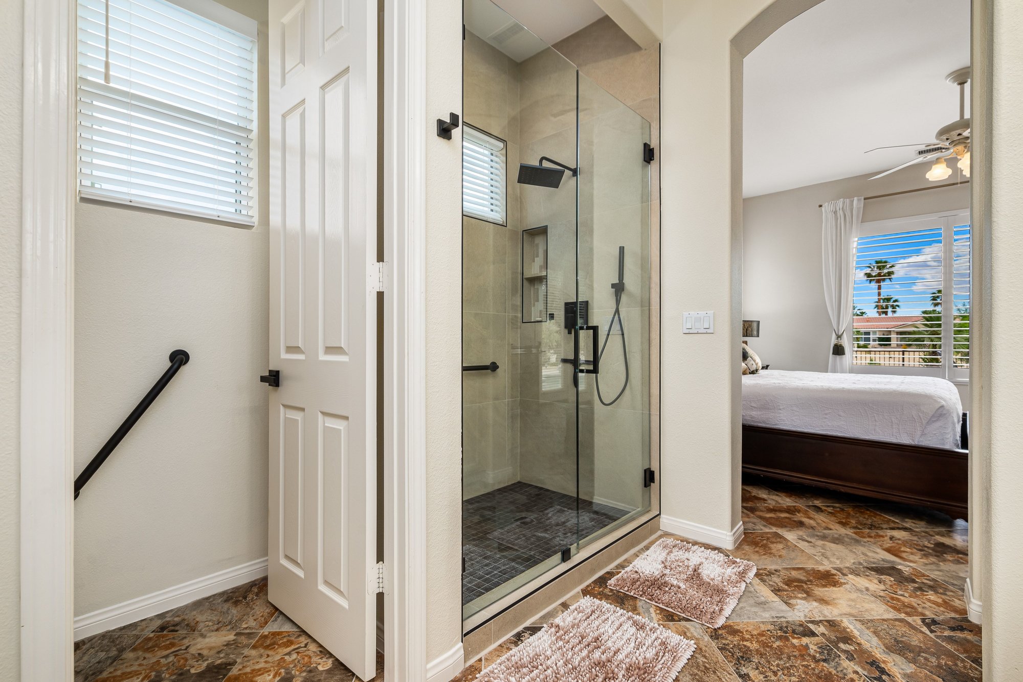  Sunshine, Fairways, Pool, and Mountain Views - 物件實景