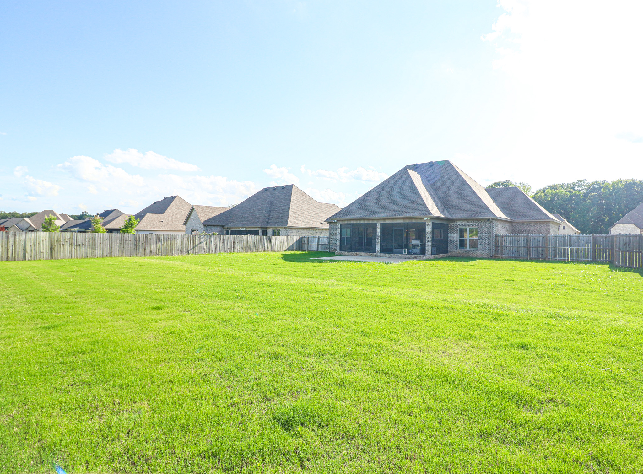 Jonesboro, Arkansas, 72401, United States, 4 Bedrooms Bedrooms, ,4 BathroomsBathrooms,Residential,For Sale,1849891