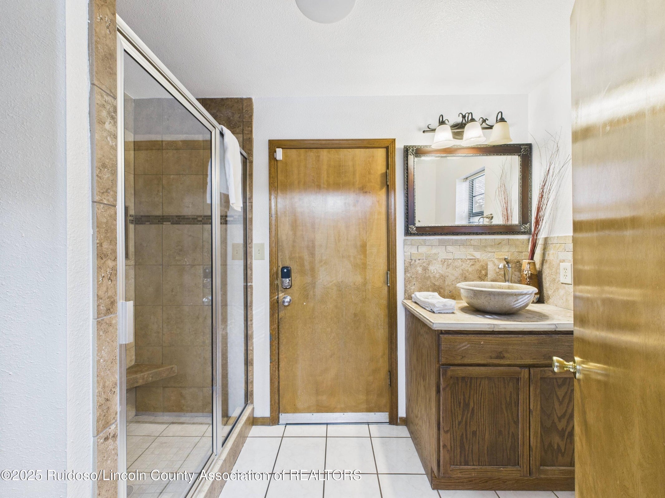 Ruidoso, New Mexico, 88345, United States, 5 Bedrooms Bedrooms, ,4 BathroomsBathrooms,Residential,For Sale,2006103