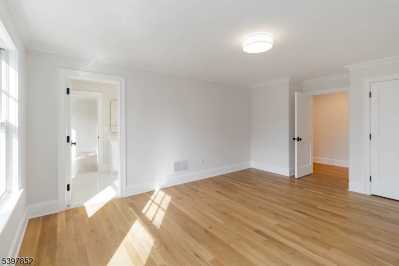 Chatham Twp., New Jersey, 07928, United States, 7 Bedrooms Bedrooms, ,8 BathroomsBathrooms,Residential,For Sale,1995947