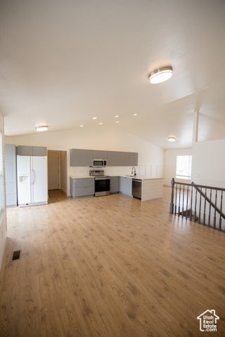 Provo, Utah, 84601, United States, 5 Bedrooms Bedrooms, ,3 BathroomsBathrooms,Residential,For Sale,1975017