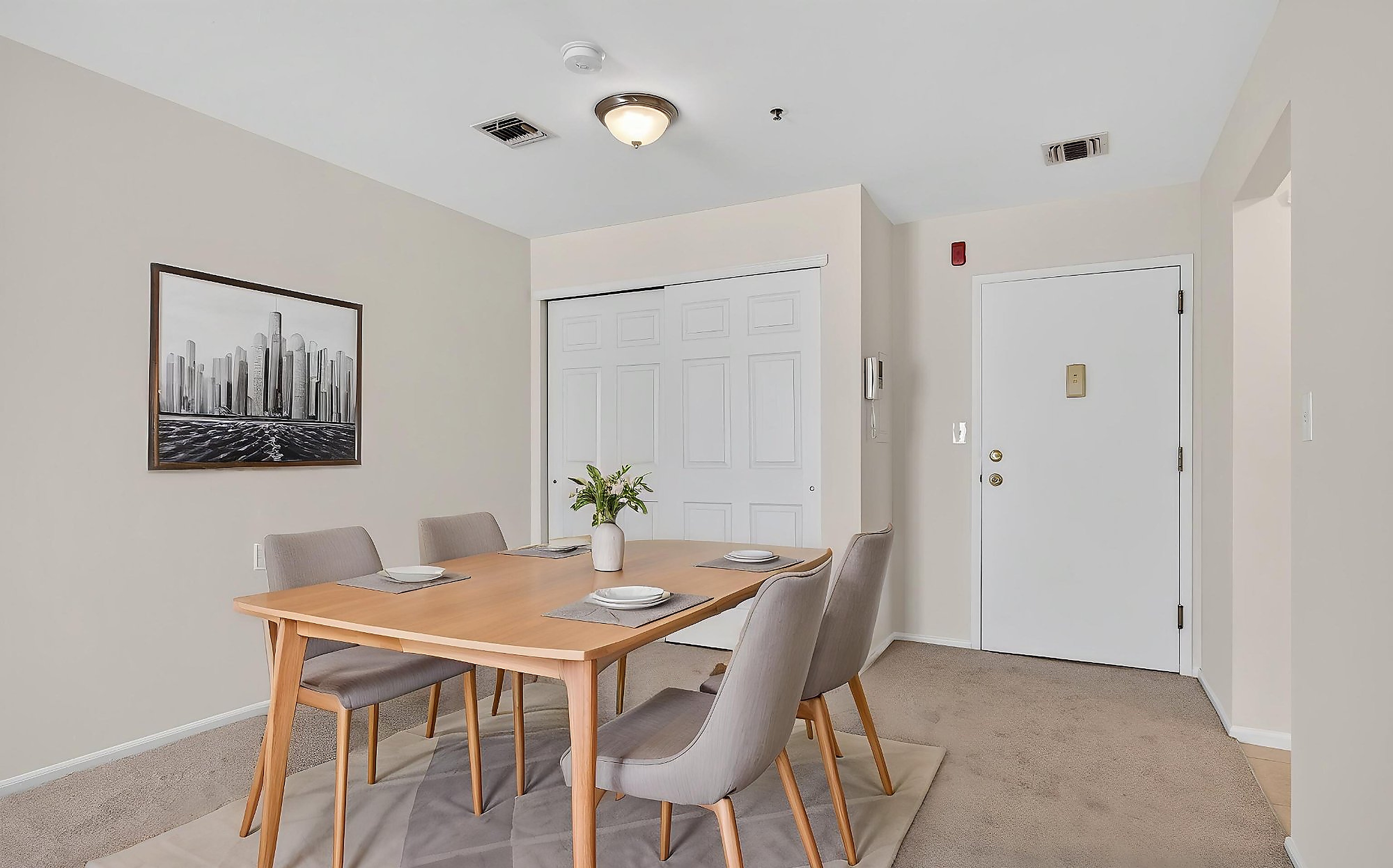  54 School Street, Westbury, NY, 11590 - 物件實景