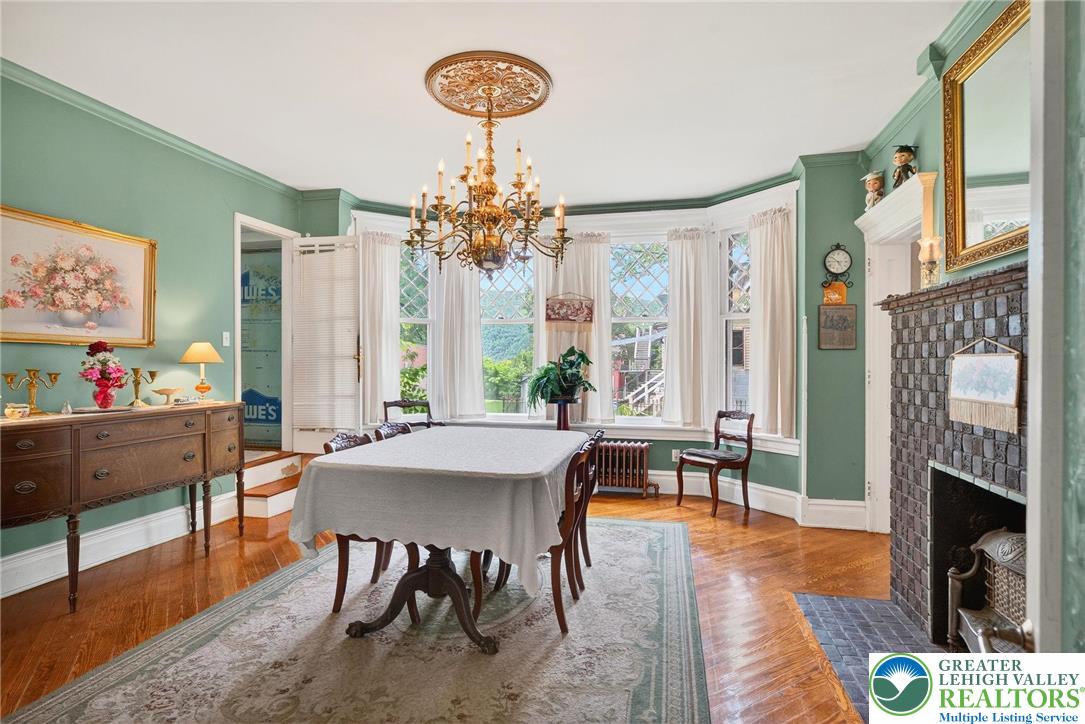 Jim Thorpe Boro, Pennsylvania, 18229, United States, 7 Bedrooms Bedrooms, ,3 BathroomsBathrooms,Residential,For Sale,1903669