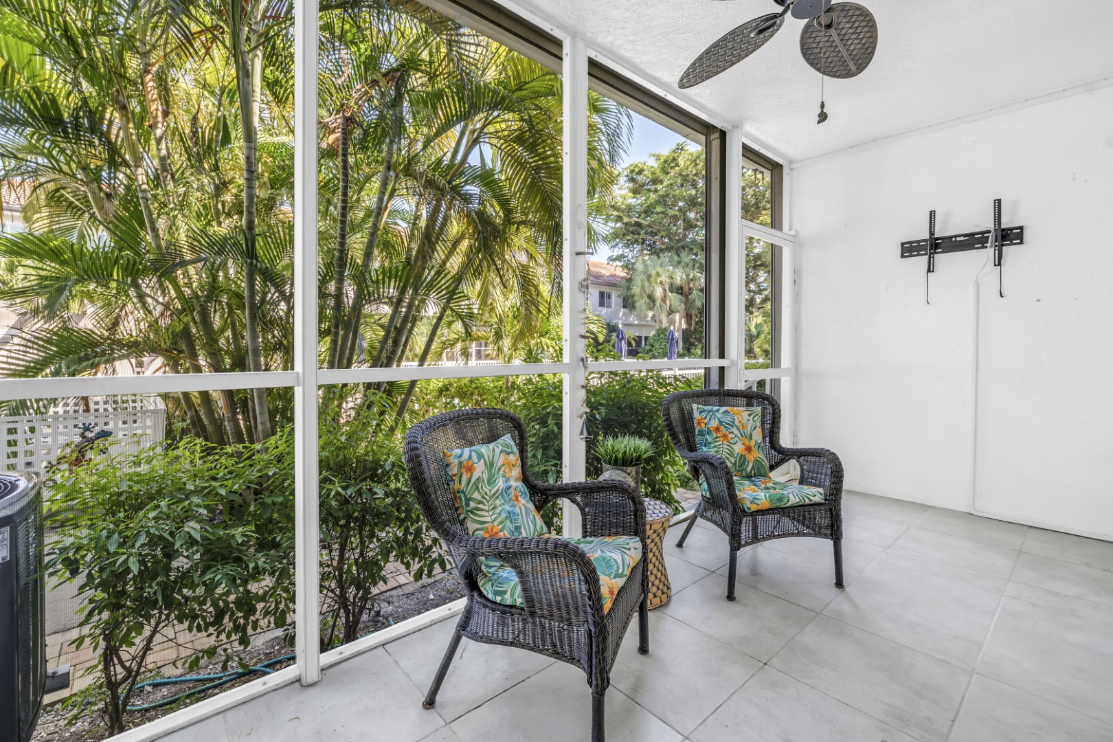 St Petersburg, Florida, 33715, United States, 3 Bedrooms Bedrooms, ,3 BathroomsBathrooms,Residential,For Sale,1983412