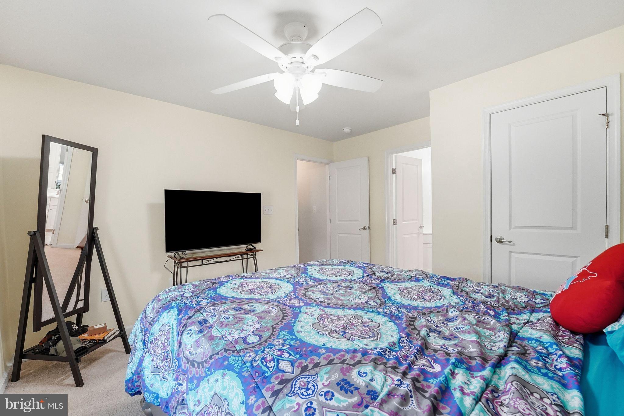 Culpeper, Virginia, 22701, United States, 5 Bedrooms Bedrooms, ,5 BathroomsBathrooms,Residential,For Sale,2043382