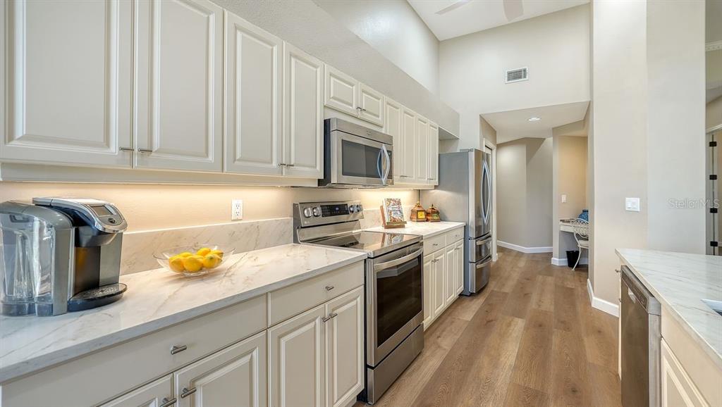 Sarasota, Florida, 34238, United States, 2 Bedrooms Bedrooms, ,2 BathroomsBathrooms,Residential,For Sale,1989499