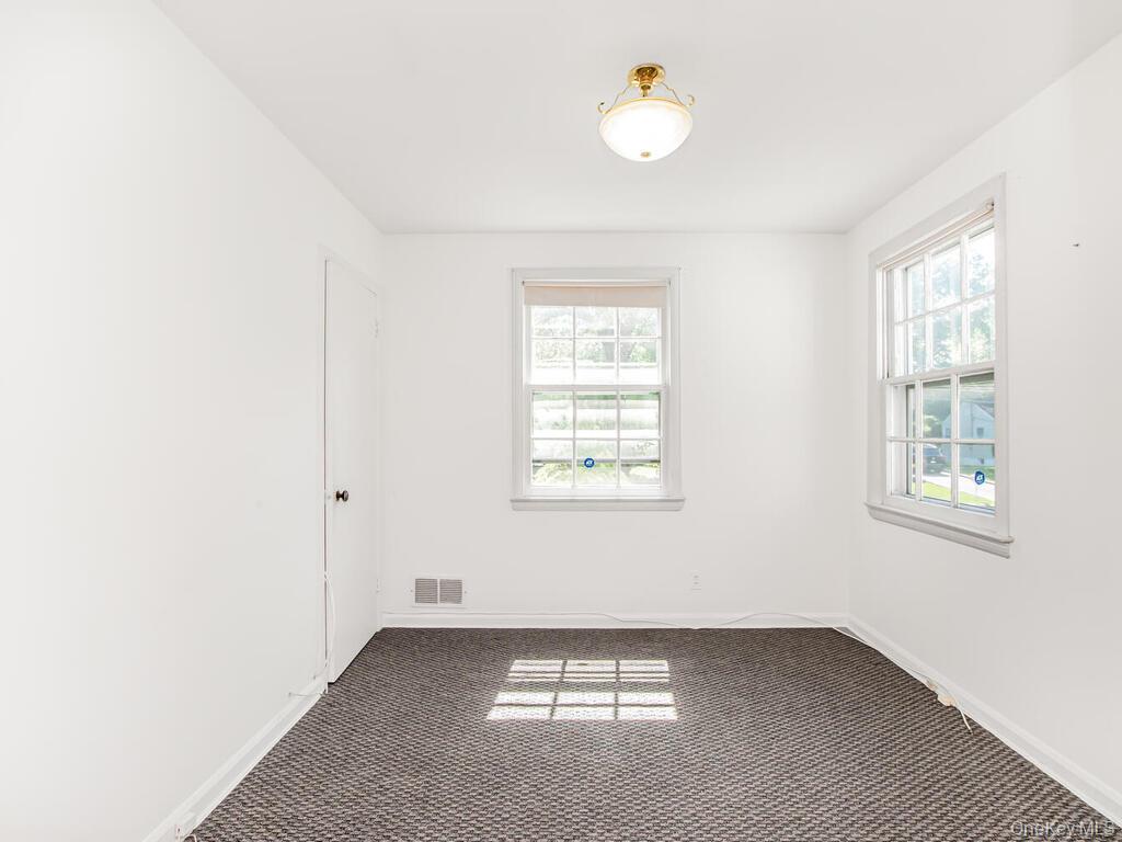New Rochelle, New York, 10804, United States, 3 Bedrooms Bedrooms, ,2 BathroomsBathrooms,Residential,For Sale,1943386
