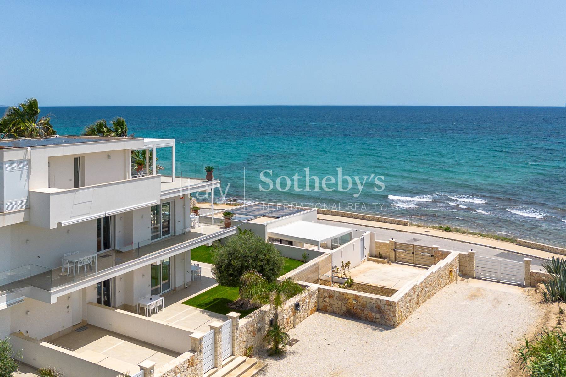  Exclusive and elegant modern villa by the sea - 物件實景