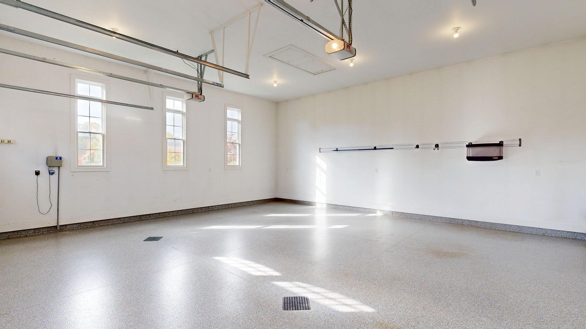 Midland, Michigan, 48642, United States, 3 Bedrooms Bedrooms, ,3 BathroomsBathrooms,Residential,For Sale,1977792