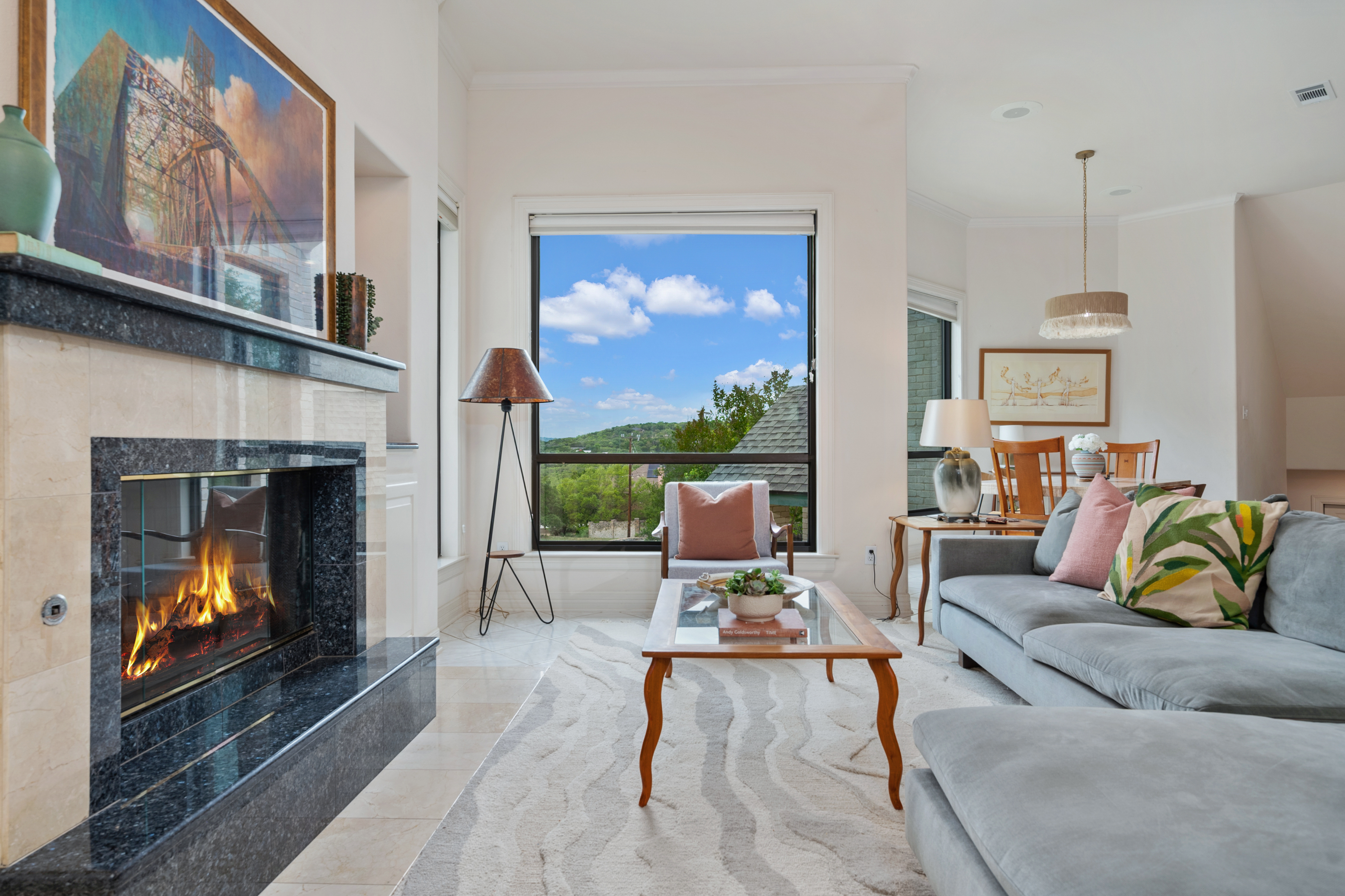  Luxury Living with Hilltop Views - 物件實景
