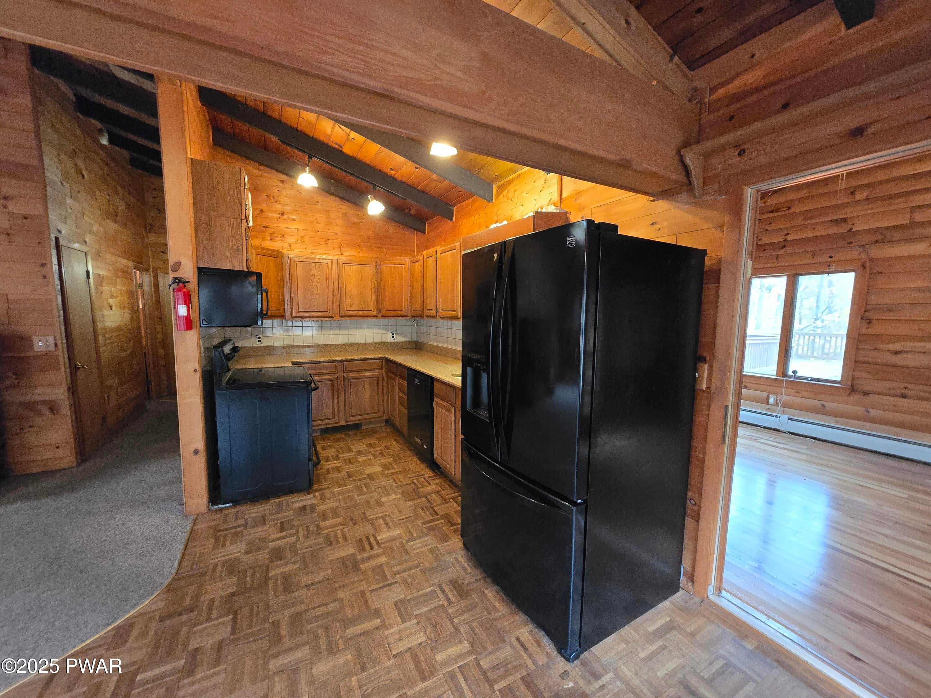 Lords Valley, Pennsylvania, 18428, United States, 5 Bedrooms Bedrooms, ,4 BathroomsBathrooms,Residential,For Sale,1977251