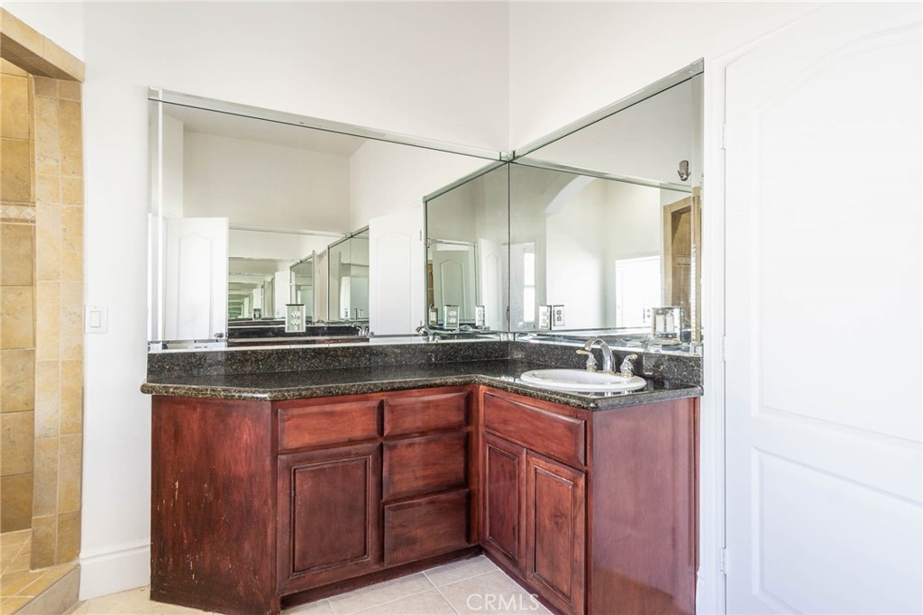 Apple Valley, California, 92307, United States, 5 Bedrooms Bedrooms, ,5 BathroomsBathrooms,Residential,For Sale,2025111