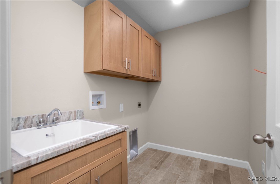 Hernando, Florida, 34442, United States, 3 Bedrooms Bedrooms, ,2 BathroomsBathrooms,Residential,For Sale,1935672
