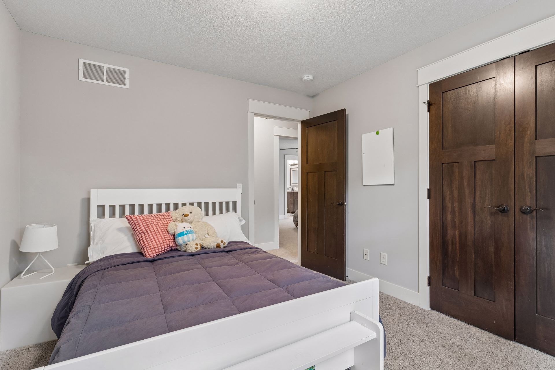  Modern Comfort Surrounded by Minnetonka Woodlands - 物件實景