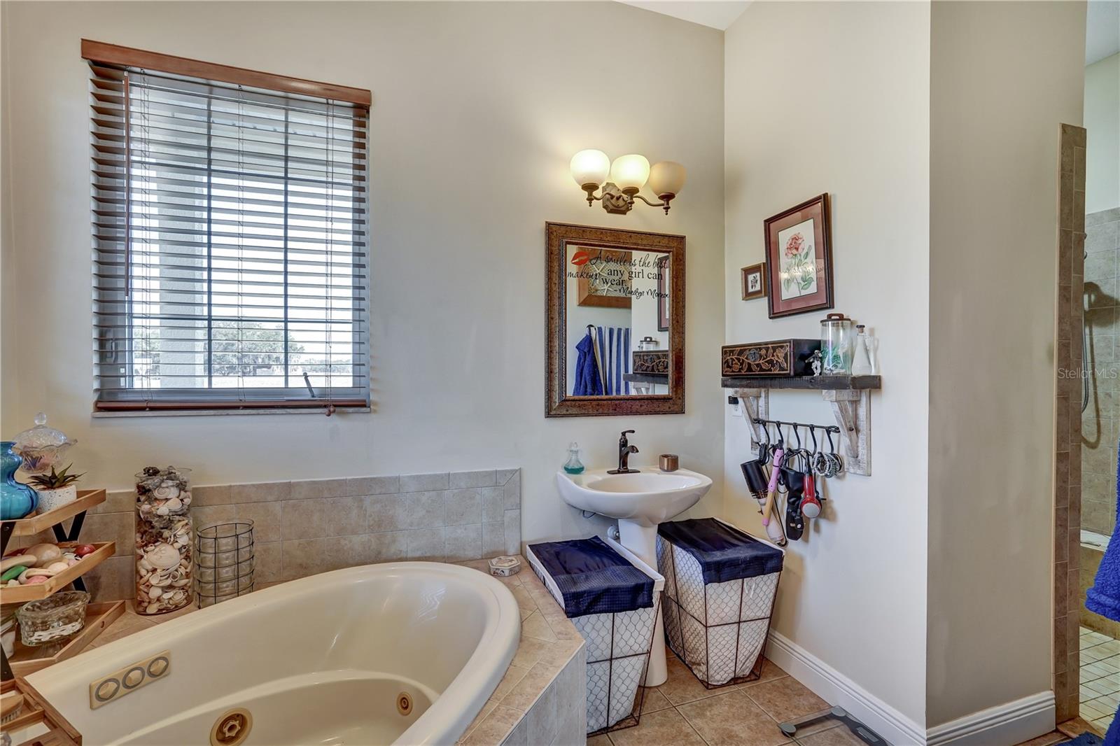 GROVELAND, Florida, 34736, United States, 5 Bedrooms Bedrooms, ,3 BathroomsBathrooms,Residential,For Sale,1707608