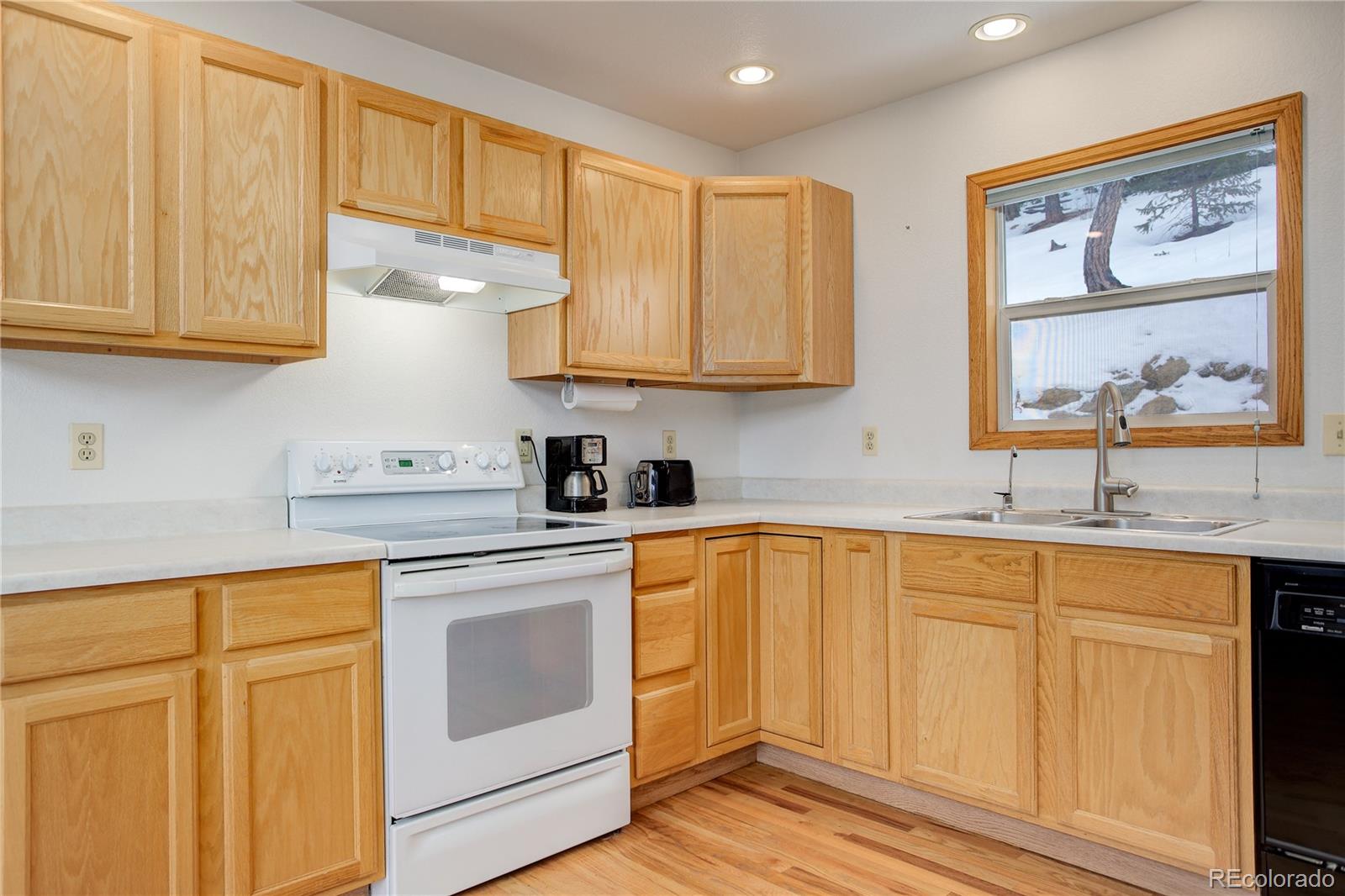 Evergreen, Colorado, 80439, United States, 1 Bedroom Bedrooms, ,1 BathroomBathrooms,Residential,For Sale,1947971