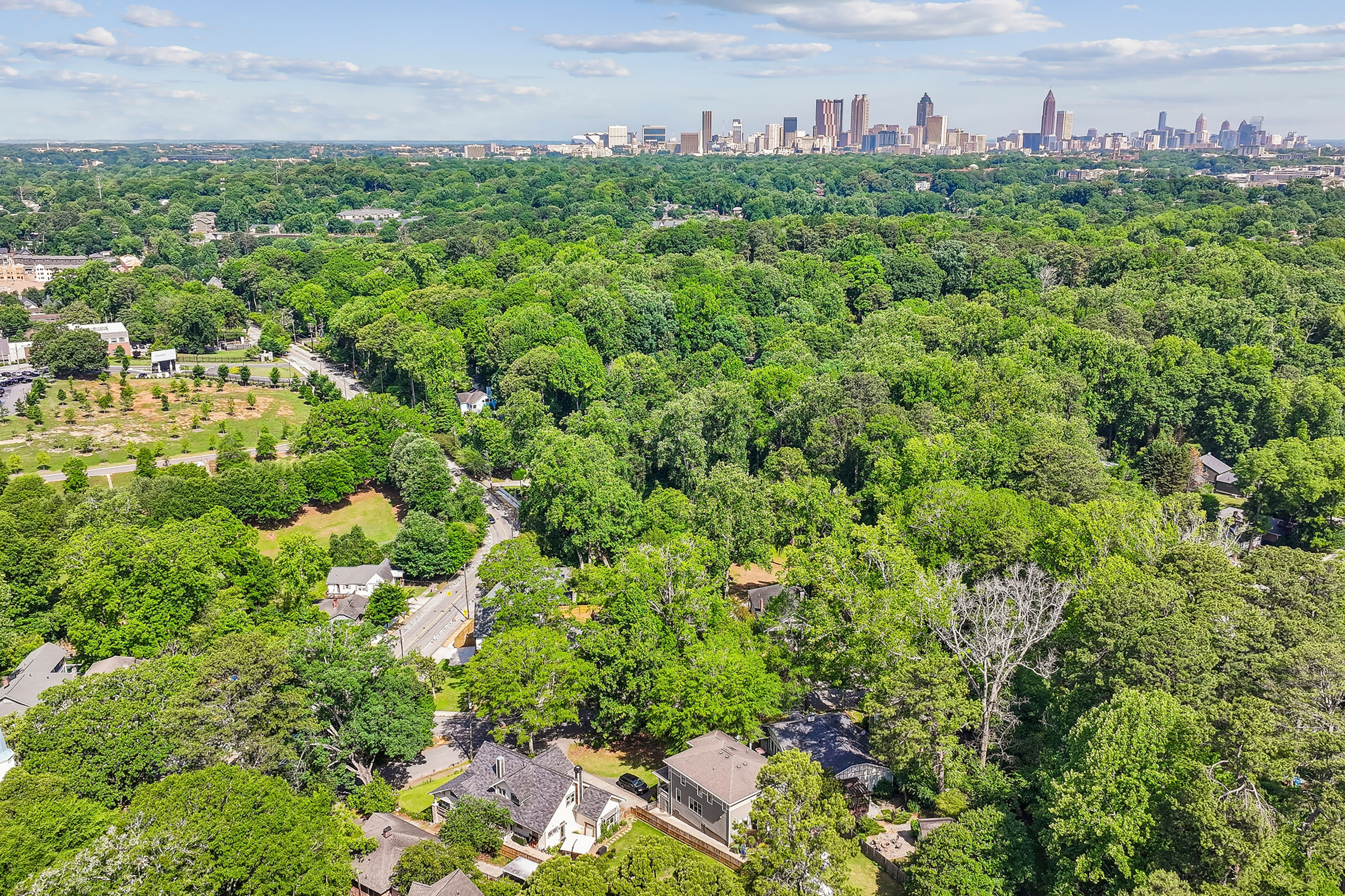  Renovated Bungalow Blends Historic Atlanta Character with Modern Luxury - 物件實景