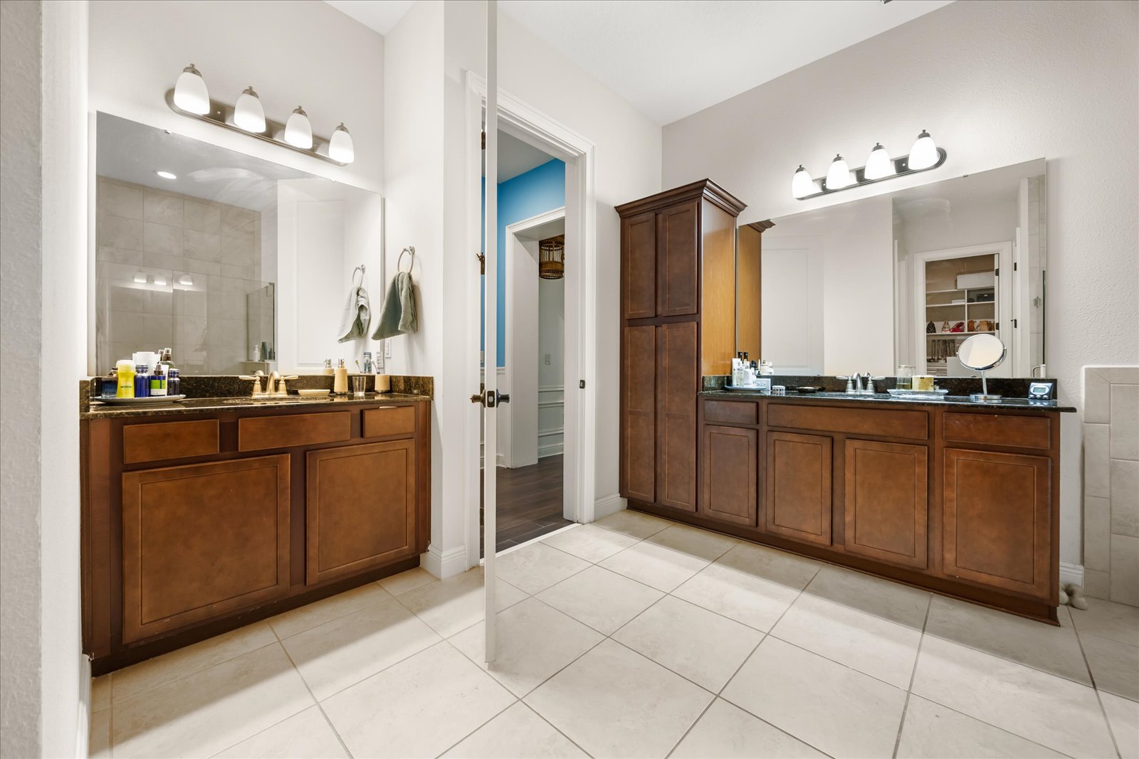 Orlando, Florida, 32836, United States, 6 Bedrooms Bedrooms, ,4 BathroomsBathrooms,Residential,For Sale,1943887