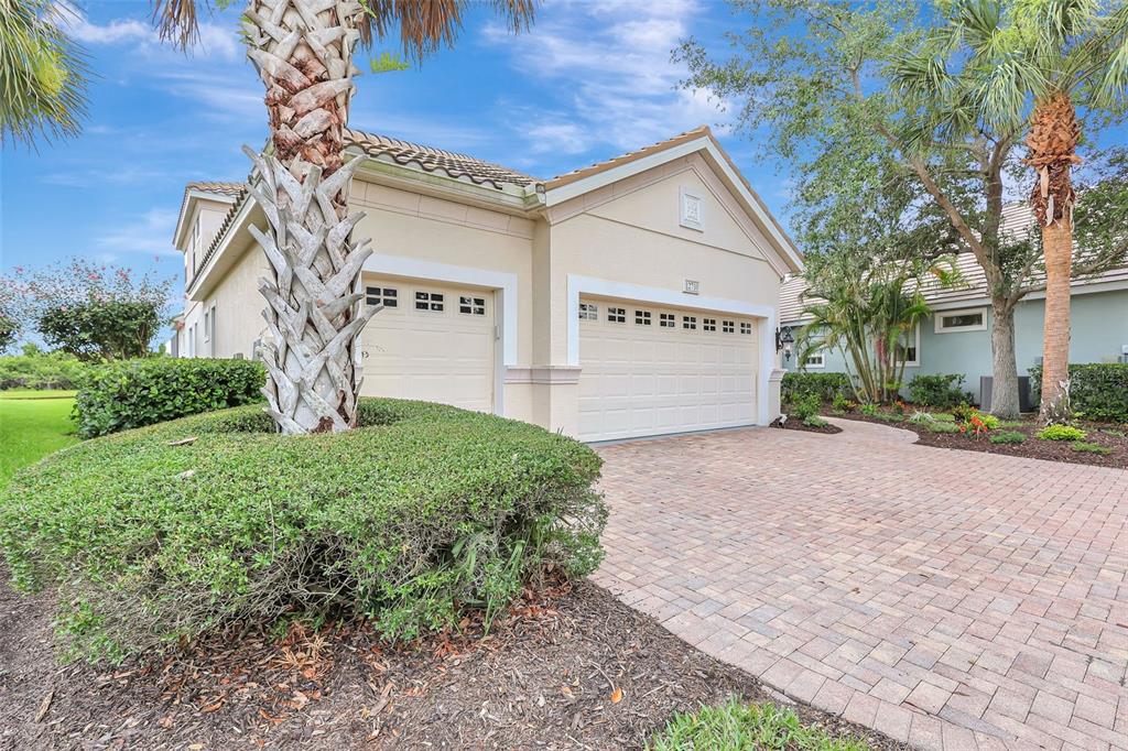 Lakewood Ranch, Florida, 34202, United States, 4 Bedrooms Bedrooms, ,4 BathroomsBathrooms,Residential,For Sale,1849002