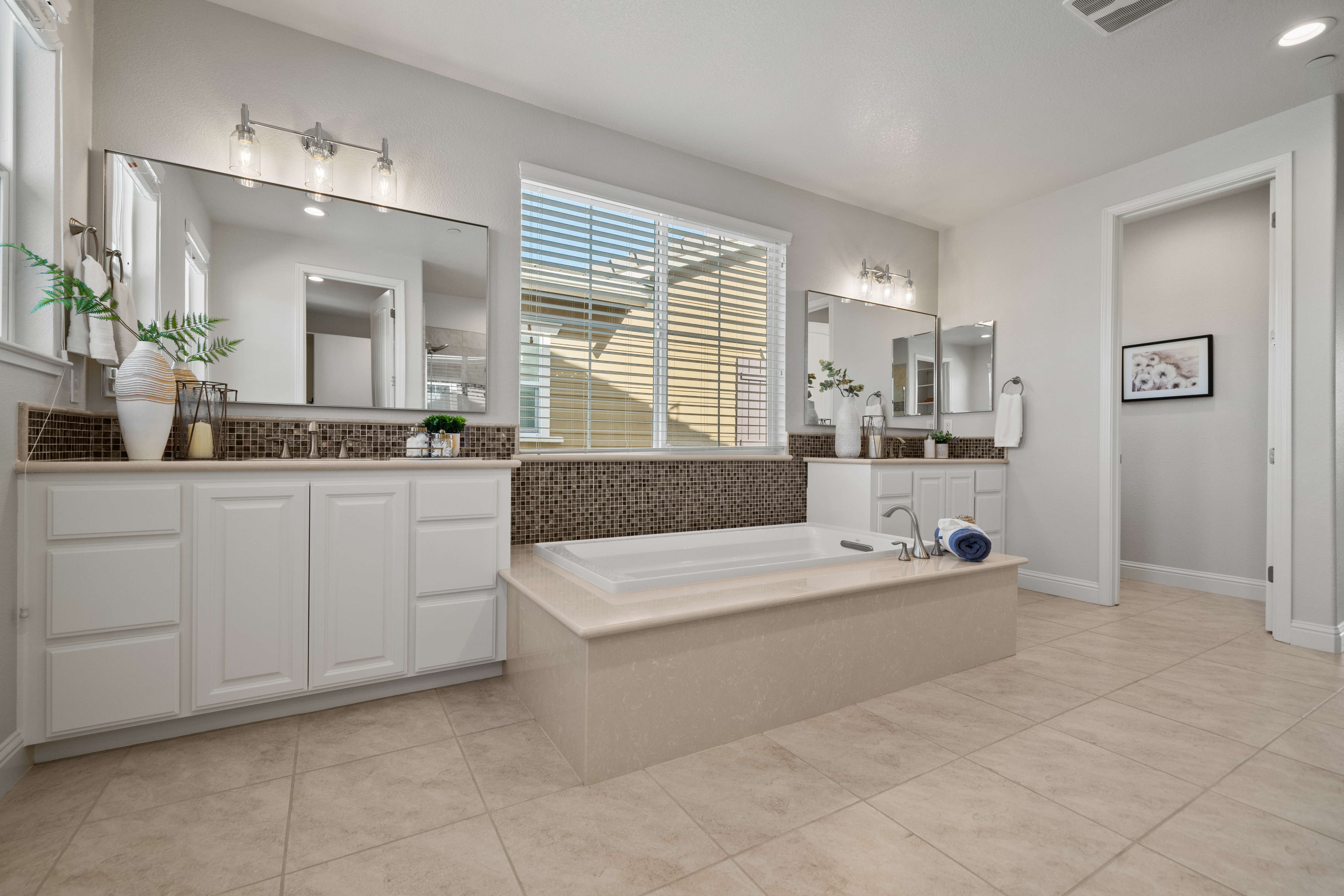  A Beautifully Appointed Patterson Ranch Home Offering Effortless Modern Living - 物件實景