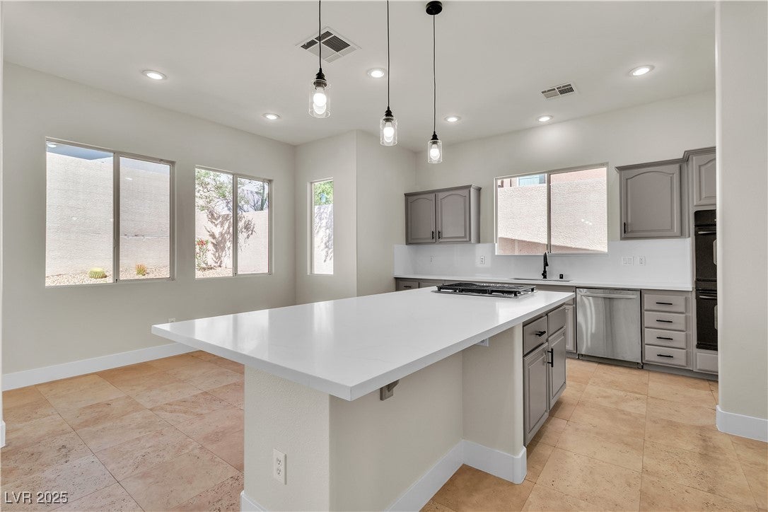 Las Vegas, Nevada, 89138, United States, 4 Bedrooms Bedrooms, ,4 BathroomsBathrooms,Residential,For Sale,1836630