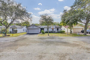 Coconut Creek, Florida, 33063, United States, 4 Bedrooms Bedrooms, ,2 BathroomsBathrooms,Residential,For Sale,2008103