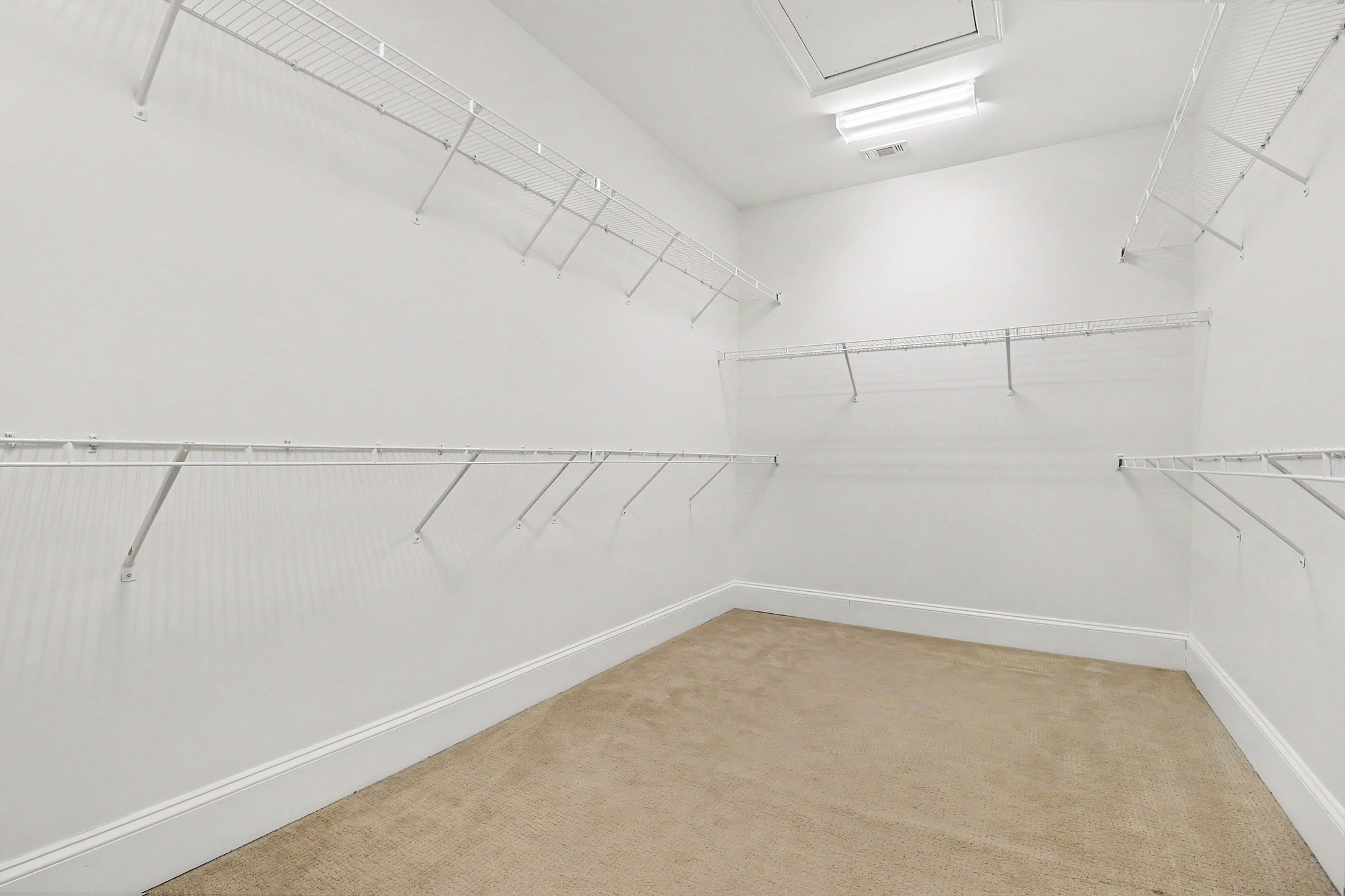  Beautiful Move-in Ready Townhome in the Gated Gramercy Community - 物件實景