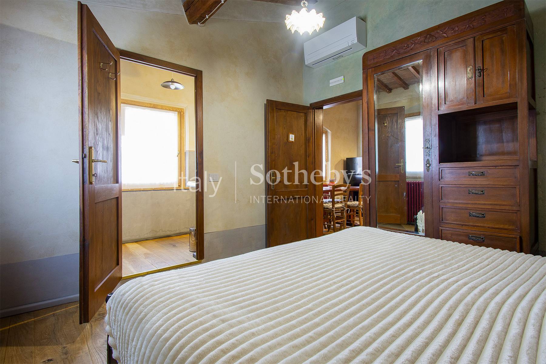  Small restored hamlet in the heart of Chianti - 物件實景
