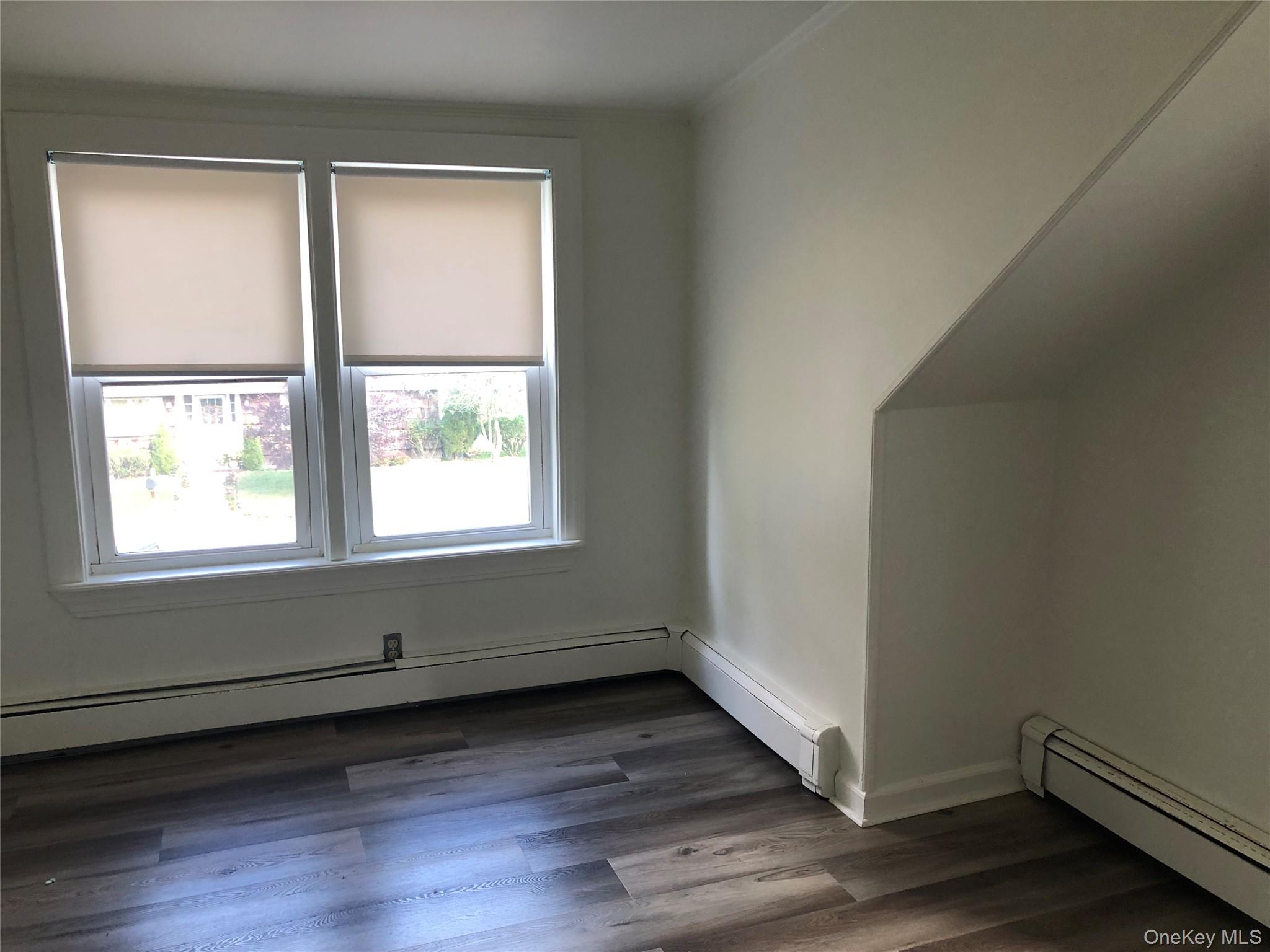 Kings Park, New York, 11754, United States, 3 Bedrooms Bedrooms, ,1 BathroomBathrooms,Residential,For Sale,1988130