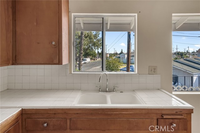 Bell Gardens, California, 90201, United States, 6 Bedrooms Bedrooms, ,Residential,For Sale,2009739