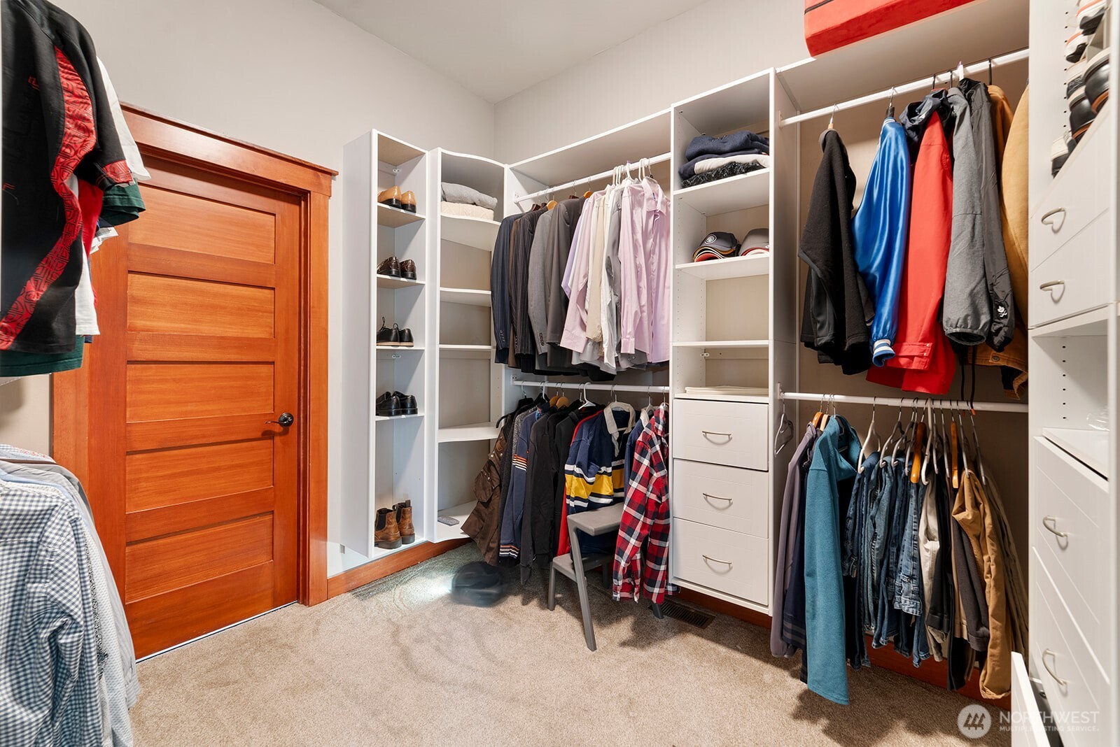 Spokane, Washington, 99208, United States, 5 Bedrooms Bedrooms, ,4 BathroomsBathrooms,Residential,For Sale,1975887